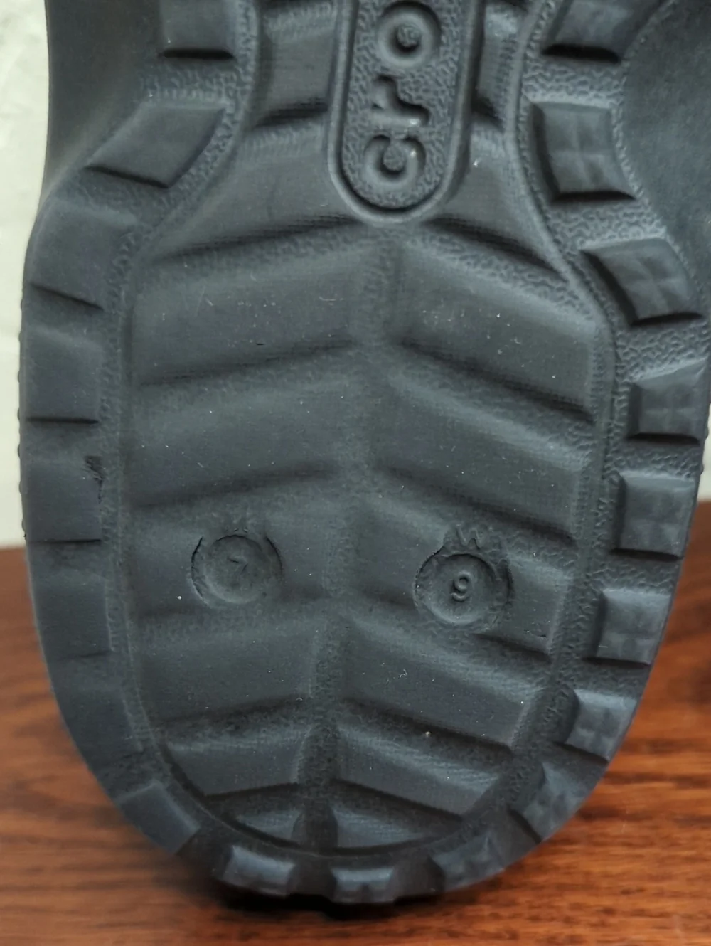 CROCS Men's Black Specialist Work Clog M 7 / W 9